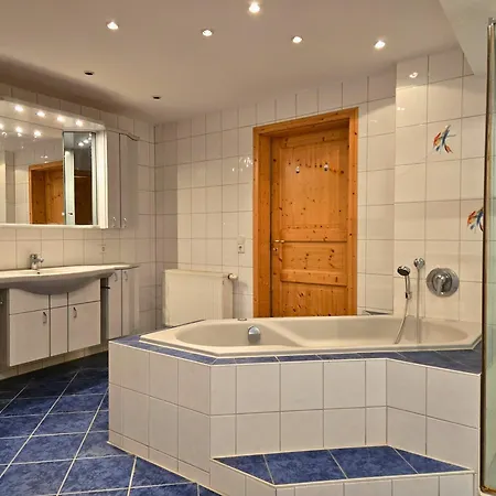 Apartment Holiday&stay Big Blue Beamer 10 Personen *