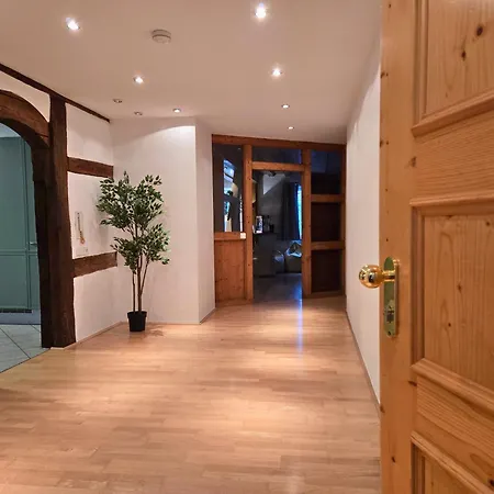 Holiday&stay Big Blue Beamer 10 Personen Apartment Blaubeuren
